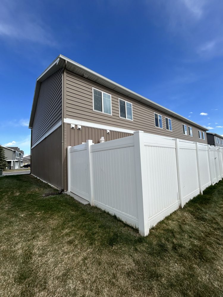 Vinyl Fence Installation
